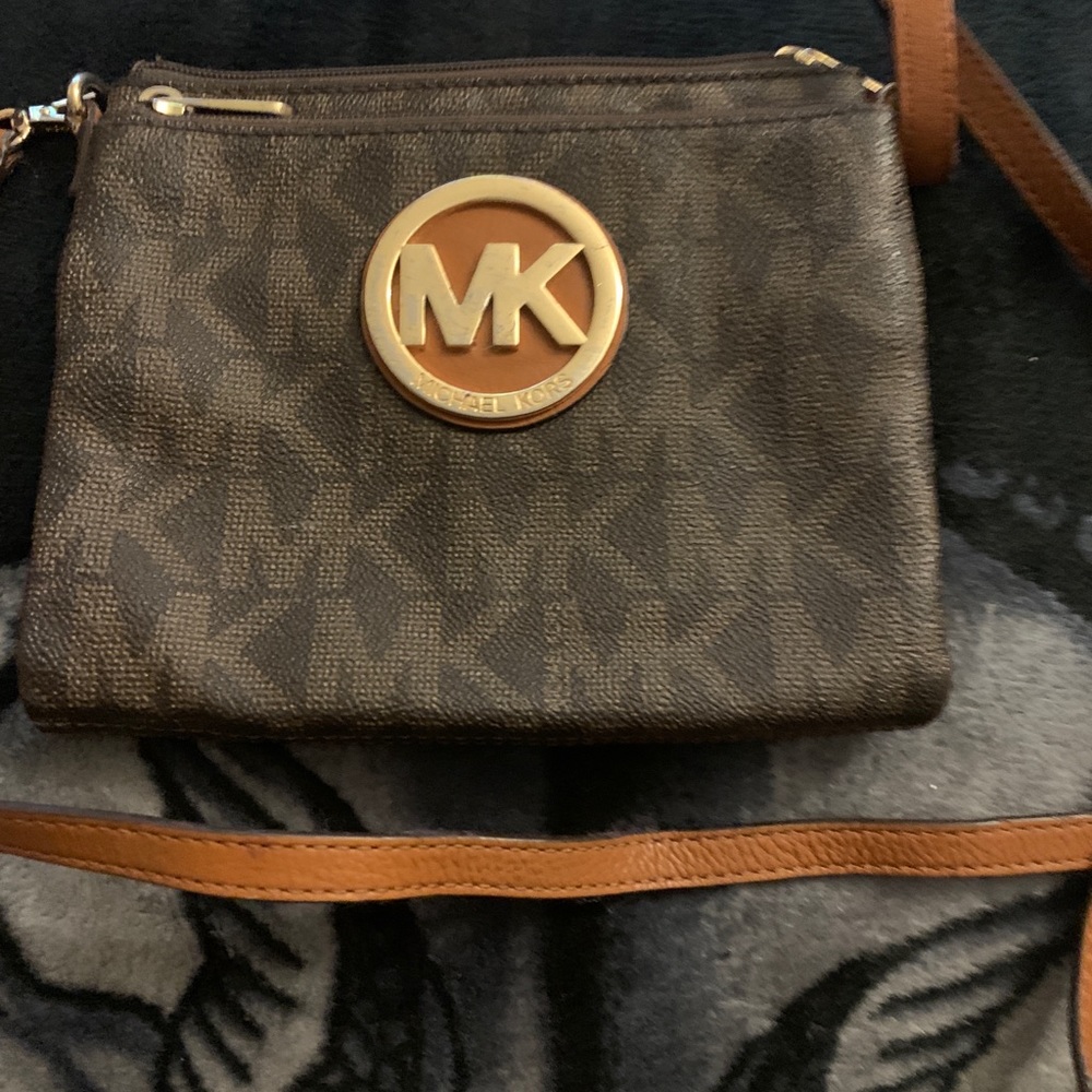 Crossbody